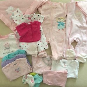Lot of Baby Girl Clothes (Newborn - 3 months)